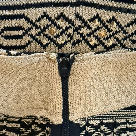 Gorgeous St.John Women’s Gold & Black embellished Knit Evening Gown Size 6 - Picture 4 of 12